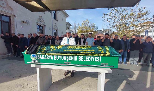 Sakarya'da kazada hayatını kaybeden yaşlı kadın son yolculuğuna uğurlandı