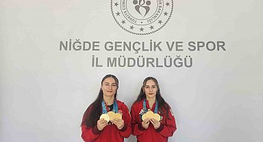 Şampiyon kardeşler Niğde'ye madalyalarla döndü