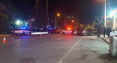Şanlıurfa'da cadde ortasında silahlı kavga kamerada: 2 ağır yaralı