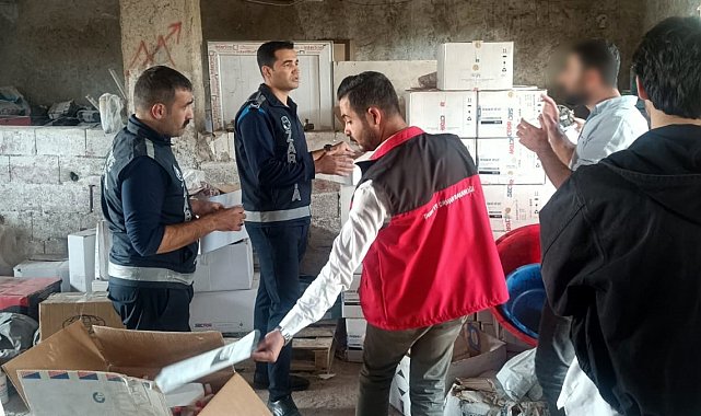 Şanlıurfa'da onlarca koli sahte zirai ilaç ele geçirildi