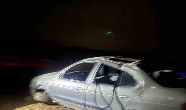 Şanlıurfa'da şarampole uçan otomobildeki 1 kişi öldü, 2 kişi yaralandı