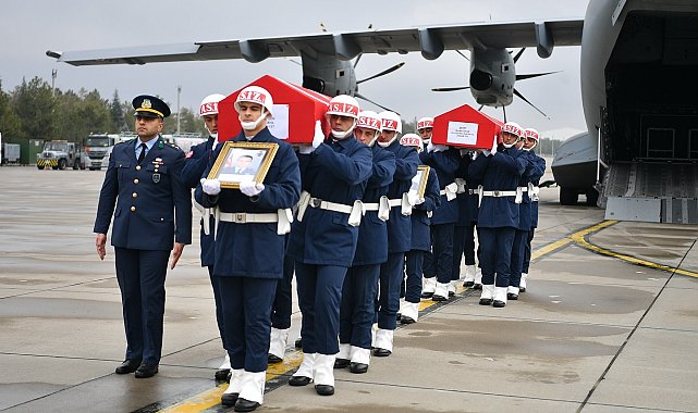 Şehit pilot İlgen'in naaşı Kayseri'de
