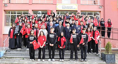 Şehit yakınları ve gaziler öğrencilerle buluştu