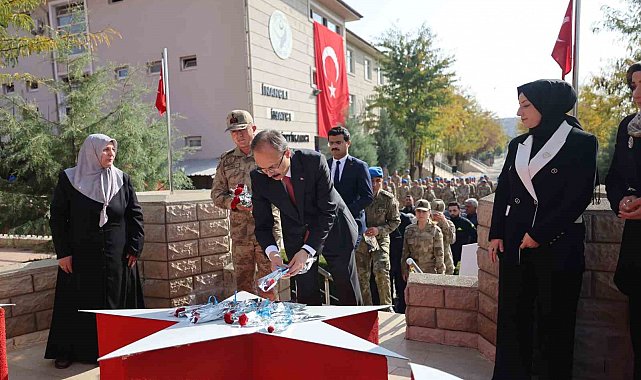 Siirt'te helikopter kazasında şehit olan 17 asker dualarla anıldı