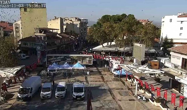 Sındırgı'da 4.9 büyüklüğündeki deprem anı kameralara