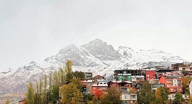 Şırnak'ta kar yağışı etkili oldu: Beytüşşebap beyaza büründü