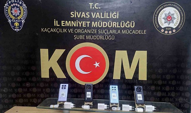Sivas'ta kaçak tütün ve cep telefonu operasyonu: 5 gözaltı