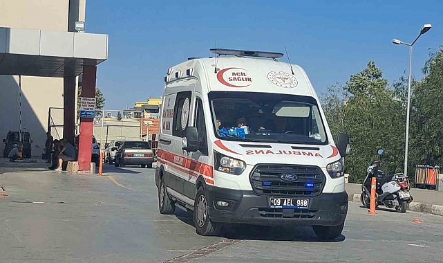 Söke'de iş makinası devrildi: 3 yaralı