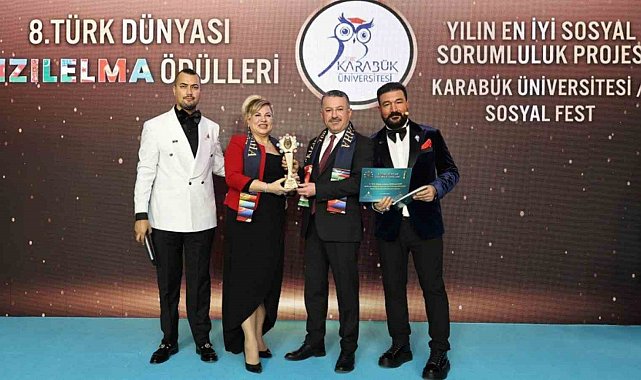 Sosyalfest'e Türk Dünyası Kızıl Elma Ödülleri'nde prestijli ödül