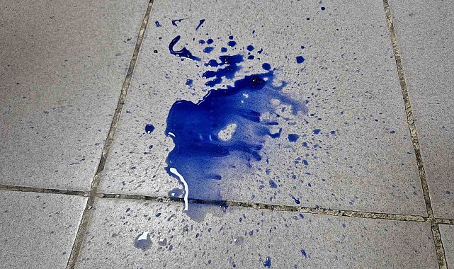 Sultangazi'de pamuk şeker aldı, gıda boyası çıktı: 5 yaşındaki çocuk ağzı köpürerek hastalandı