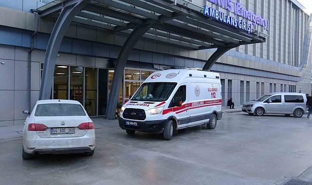 Tabancayla deneme atışı yaparken kazara kendini vurdu