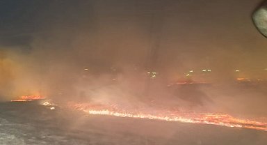 Tandırdan sıçrayan kıvılcımlar araziyi küle çevirdi