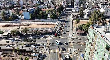 Tarsus'ta kavşak düzenlemesi ile trafik nefes aldı