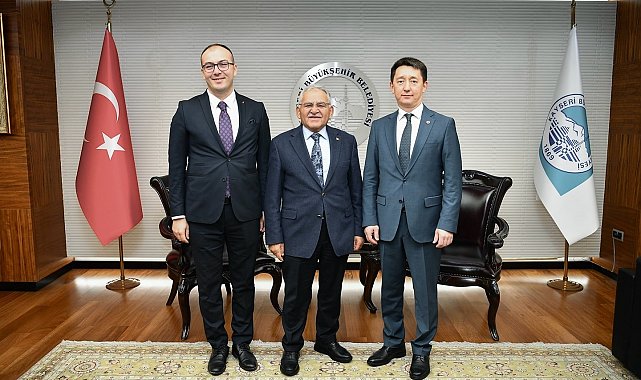 Tataristan Temsilcisi Gataullin, Başkan Büyükkılıç'ı ziyaret etti