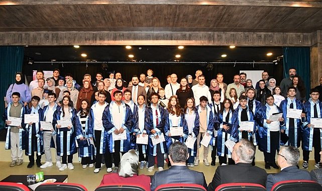 Tekirdağ'da DENEYAP mezunları geleceğe kep attı