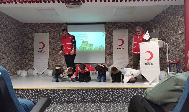 Tepebaşı Kızılay'dan engelli öğrencilere yönelik afet farkındalık seminerleri