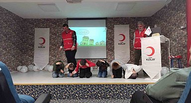 Tepebaşı Kızılay'dan engelli öğrencilere yönelik afet farkındalık seminerleri