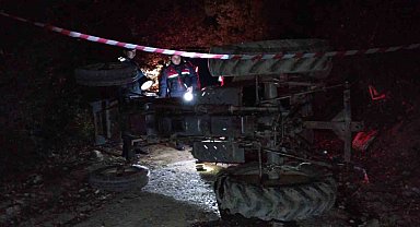 Tokat'ta devrilen traktörün sürücüsü hayatını kaybetti
