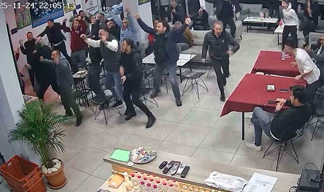 Trabzonspor gol attı taraftarlar böyle coştu