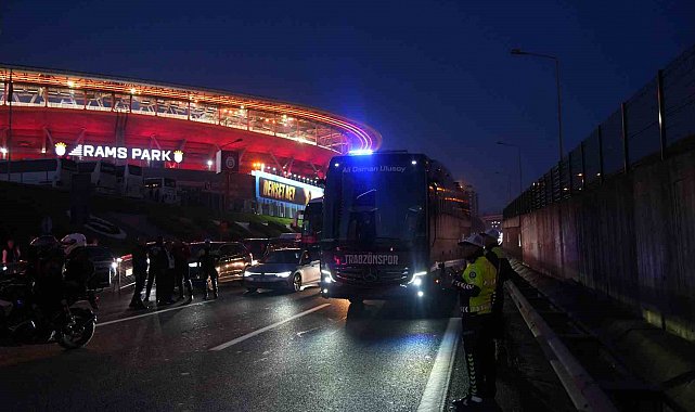 Trabzonspor, RAMS Park'a ulaştı