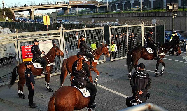 Trabzonspor taraftarı, RAMS Park'a geldi