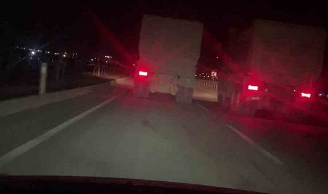 Trafikte 100'ü bulan hızla yarışan kamyonların o anları kamerada