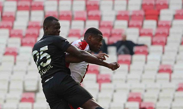 Trendyol 1. Lig: Özbelsan Sivasspor: 3 - Manisa FK: 2