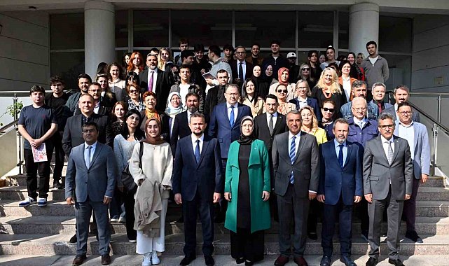 Türkiye Ulusal Ajansı Başkanı Manisa CBÜ'de öğrencilerle bir araya geldi