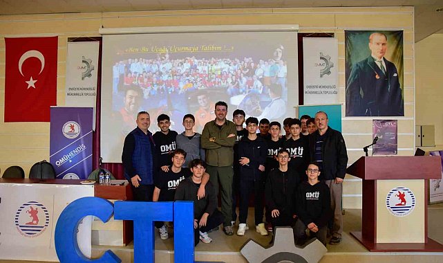 TUSAŞ baş test pilotundan öğrencilere 'gökyüzü dersleri'