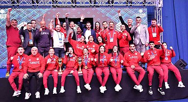 U23 Avrupa Boks Şampiyonası'nda millilerden tarihi zafer