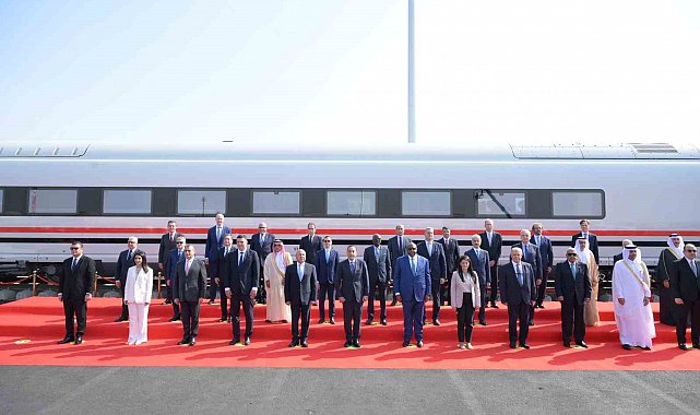 Ulaştırma ve Altyapı Bakanı Uraloğlu, Mısır'da TransMEA 2025 açılışına katıldı