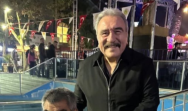 Ünlü sanatçı Ümit Besen, engelli hayranını mutlu etti