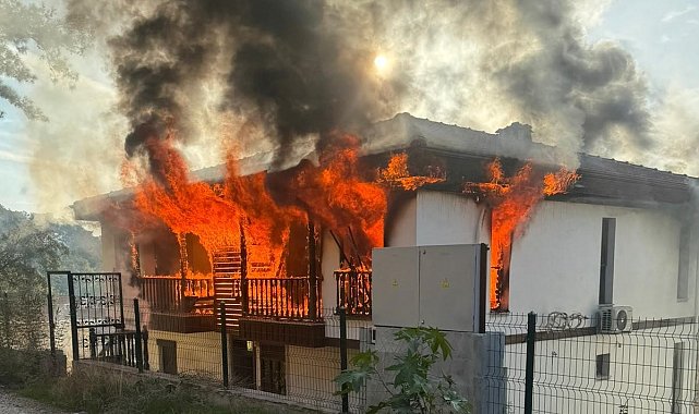 Uyuşturucuyla yakalanmamak için evini ateşe verdiği iddiası
