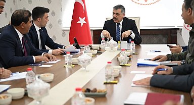 Vali Çiftçi, Horasan'da