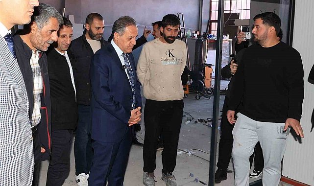 Vali Usta, asfalt çalışmalarını inceledi