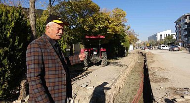VEDAŞ'ın günlerce açık bıraktığı çukurlar kazalara davetiye çıkarıyor