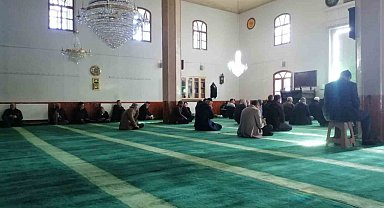 Vefat eden öğretmenler için Aydıntepe'de mevlit okutuldu