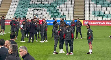 Vincenzo Montella: "Birinci torbadan katılmayı garantilememiz için yarınki maç önemli"