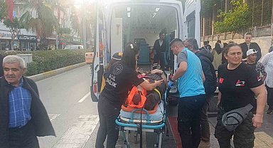 Yaya geçidindeki kadına çarpan bisikletli firar etti