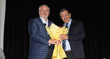 Yazar Hayati İnanç, Bafralılar ile 'Aile' konulu konferansta buluştu