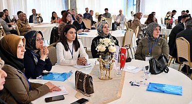 Yeşilyurt Belediyesi 'Aile Mentörlüğü' projesiyle Türkiye'de bir ilke imza attı