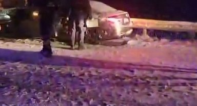 Yoğun kar yağışı kazaları beraberinde getirdi: 1 ölü, 5 yaralı