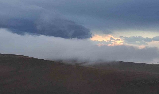 Yüksek kesimlere sis çöktü