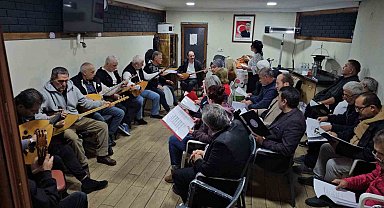 Zonguldak'taki engelliler korosu türkülerle engelleri aşıyor