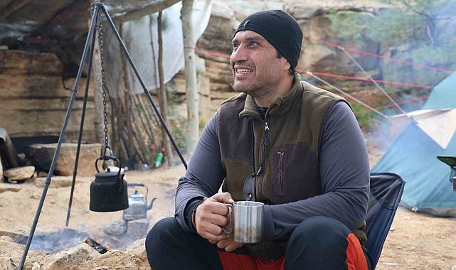 15 yıllık coğrafya öğretmeni, kamp ve bisikletle doğayı öğretiyor