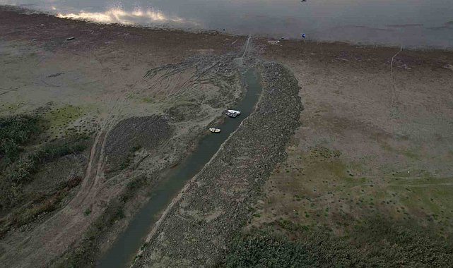 16 ilçenin muhtarları Sapanca Gölü için tek ses oldu: "Sanayinin değil yaşamın kaynağıdır"