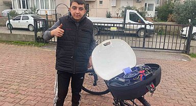 16 yaşındaki özel çocuk Bayram Efe müzik sevgisini bisikletine taşıdı