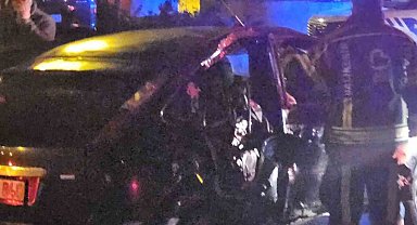 16 yaşındaki sürücü kaza yaptı, 5 çocuk yaralandı