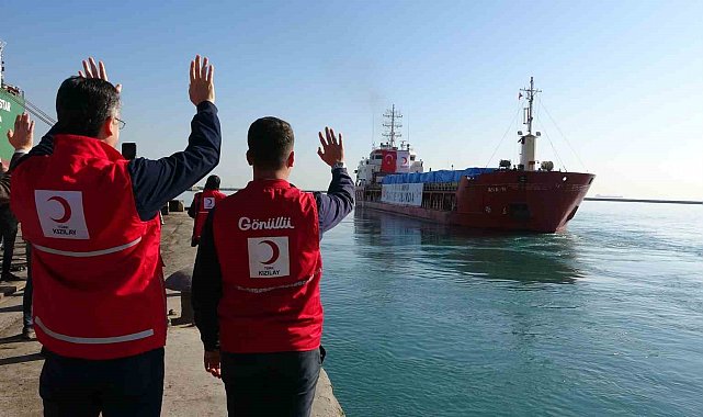 19. İyilik Gemisi Gazze'ye insani yardım için Mersin'den yola çıktı
