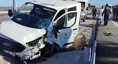 2 araç çarpıştı: 2 yaralı